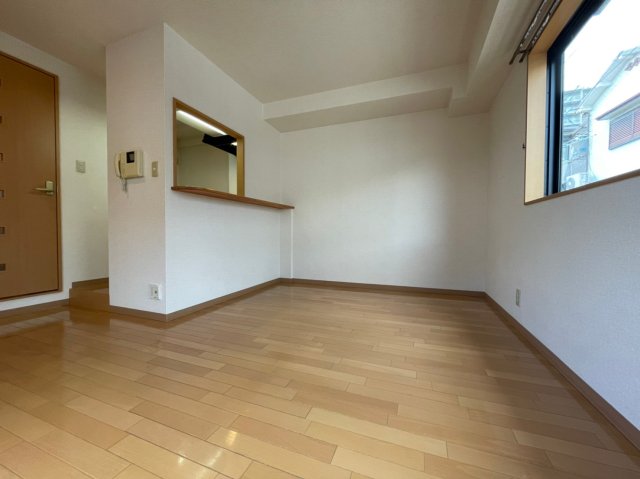 居室・リビング　詳細は、RISUMO江坂本店→06-6155-7137まで♪