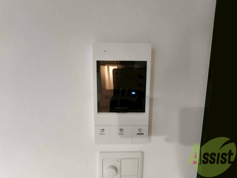 セキュリティ　ＴＶモニター付インターホンです。来客者の顔が見えるので安心！