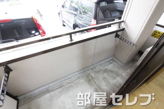 バルコニー　洗濯物が隠せれます。