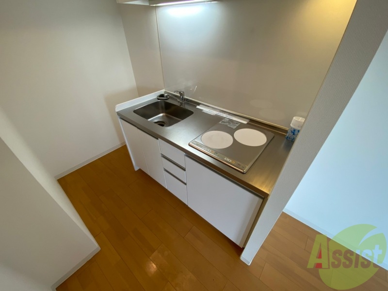 キッチン　こちらはキッチン。調理スペースもあり使いやすそうです。