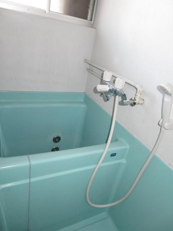 バス・シャワールーム　バス☆窓付き