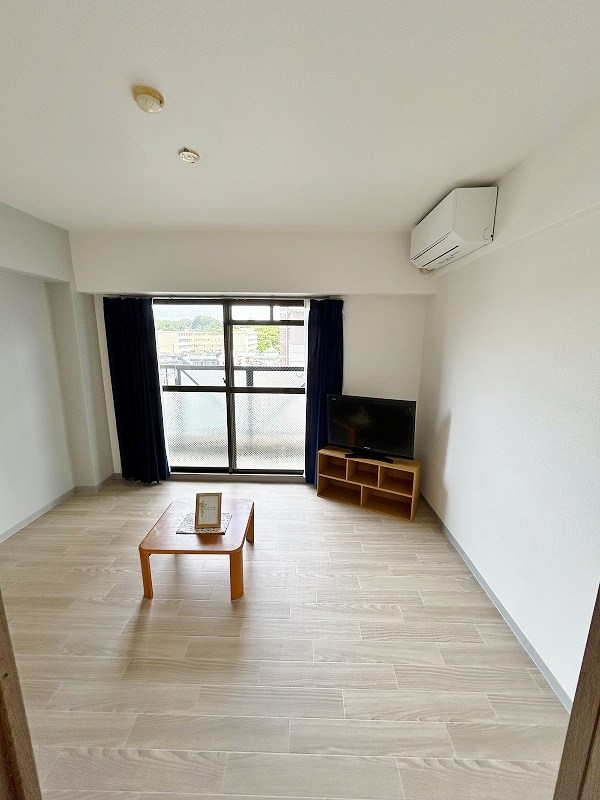 居室・リビング　★洋室7.5帖★