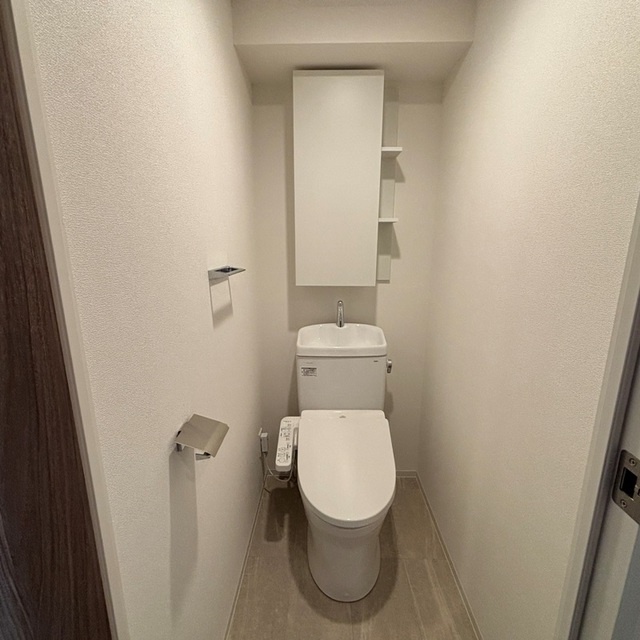 トイレ　※写真は同タイプ住戸です。