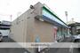 コンビニ　ファミリーマート（コンビニ）まで1303m