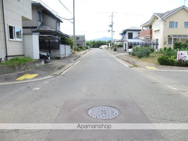 その他　周辺道路（その他）まで0m