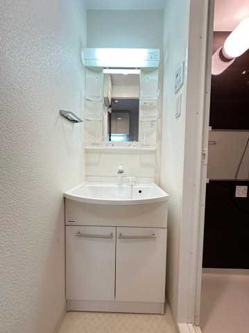 洗面設備　詳細は、RISUMO江坂本店までお問合せください♪
