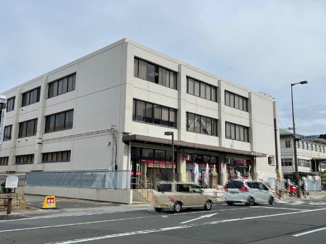 郵便局　桑名郵便局（郵便局）まで621m