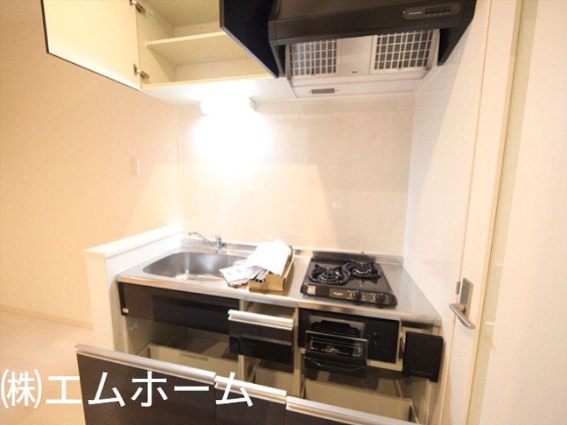 キッチン　システムキッチン（ガス2口グリル）冷蔵庫レンジ等用意できます