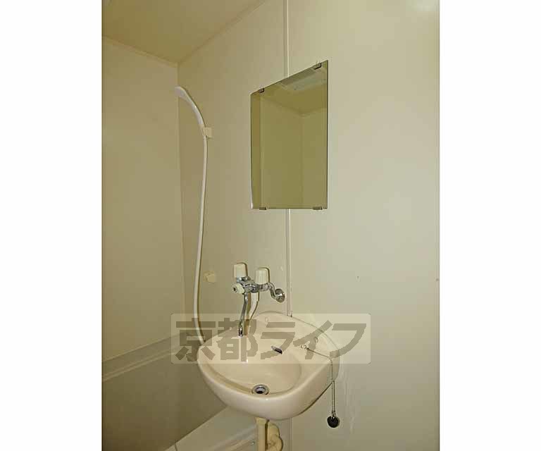 洗面設備　洗面台です。