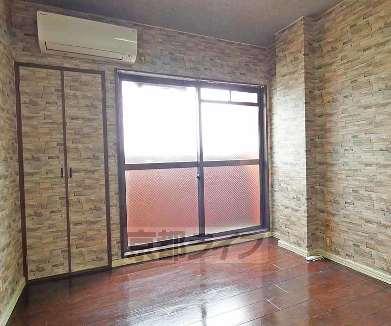 居室・リビング　広々としたお部屋です！