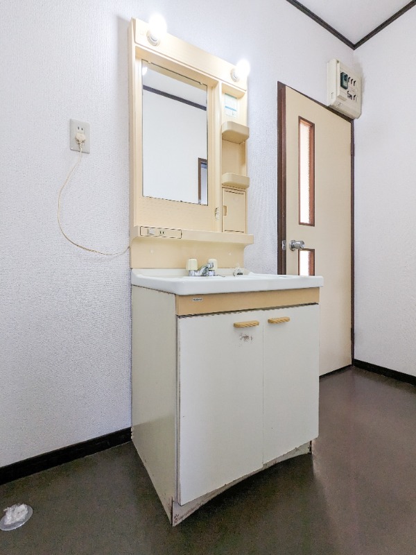 洗面設備　図面と現状に相違がある場合には現状を優先