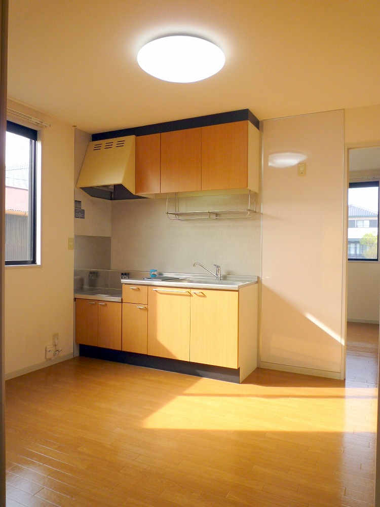 キッチン　※参考写真　前回入居時の写真です