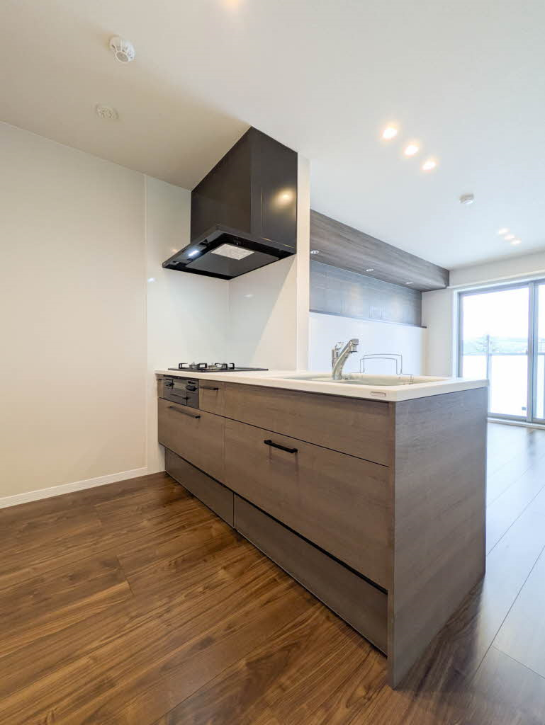 キッチン　イメージ画像で別部屋の写真になります。