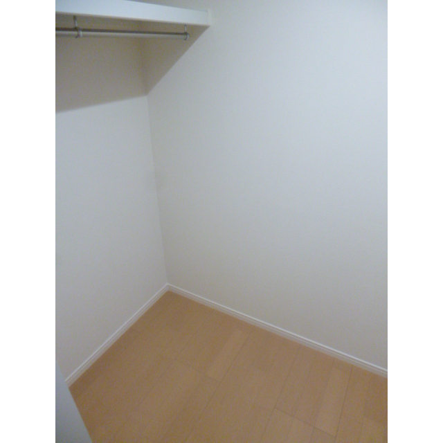 収納　ウォークインクローゼット