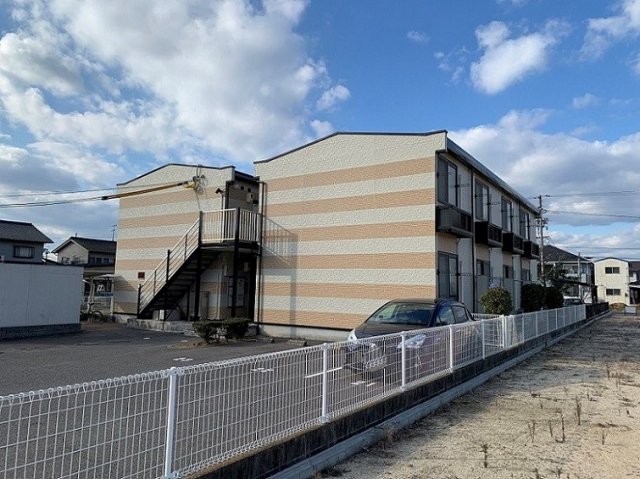 建物外観　2023年1月に外壁塗装いたしました。