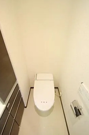 トイレ　別部屋の写真を使用しております。