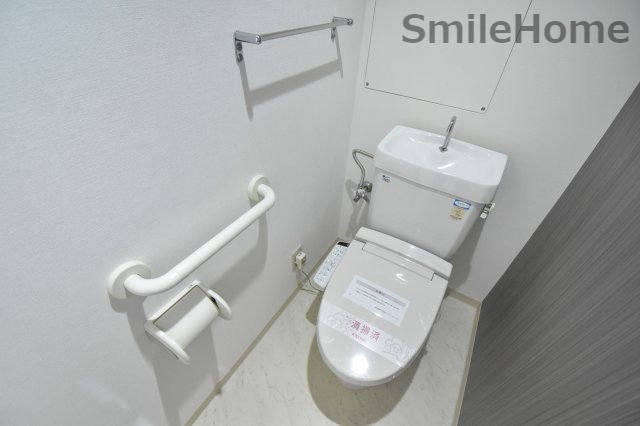 トイレ　清潔感があるトイレです。入るとホッとする、そんな空間。