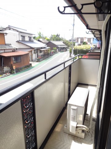 バルコニー　バルコニーがあります