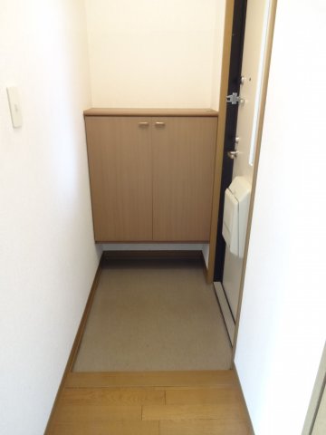 玄関　落ち着いた玄関です