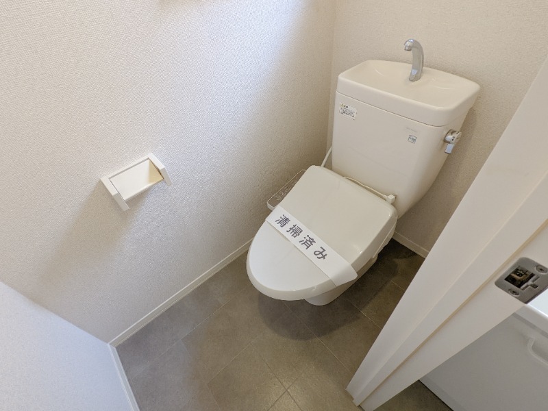 トイレ　図面と現状に相違がある場合には現状を優先