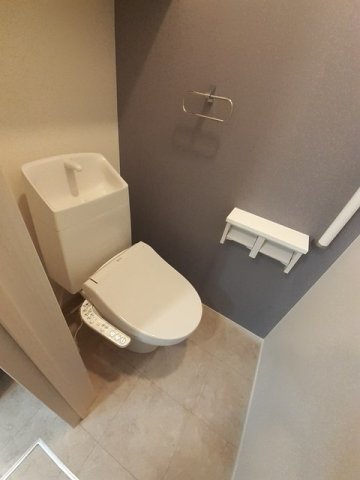 トイレ　落ち着いたトイレです