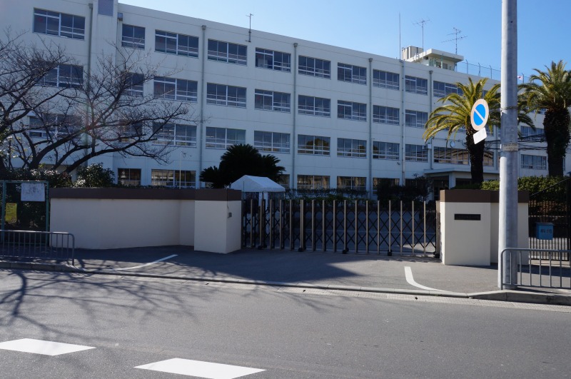 小学校　高槻市立柱本小学校（小学校）まで4832m