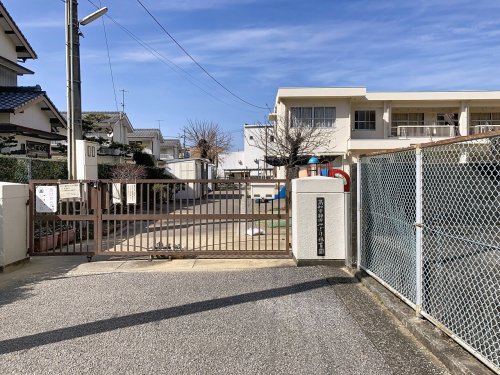 幼稚園・保育園　高知市神田みどり保育園（幼稚園・保育園）まで51m