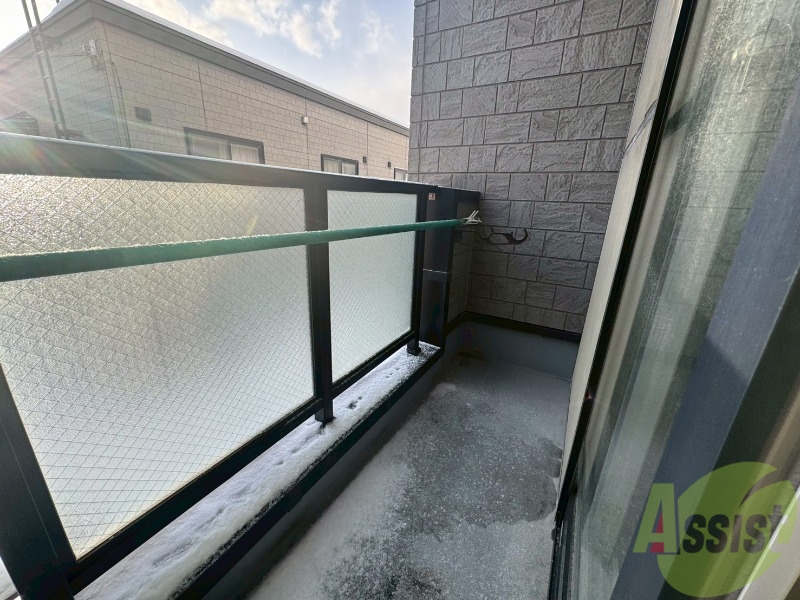 バルコニー　バルコニーが付いていますので一息ついてみてはいかがですか。