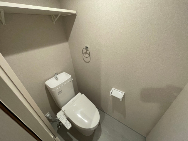 トイレ　洗浄便座付き