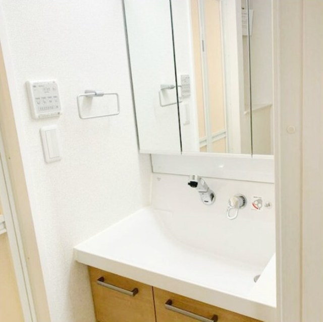 洗面設備　同仕様