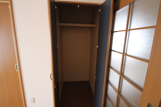 収納　２０２号室の画像です。