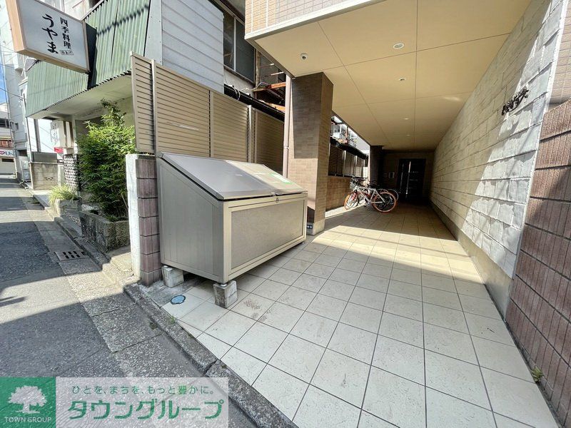 エントランス　お問合せはタウンハウジングまで！※現地待合わせ相談可能