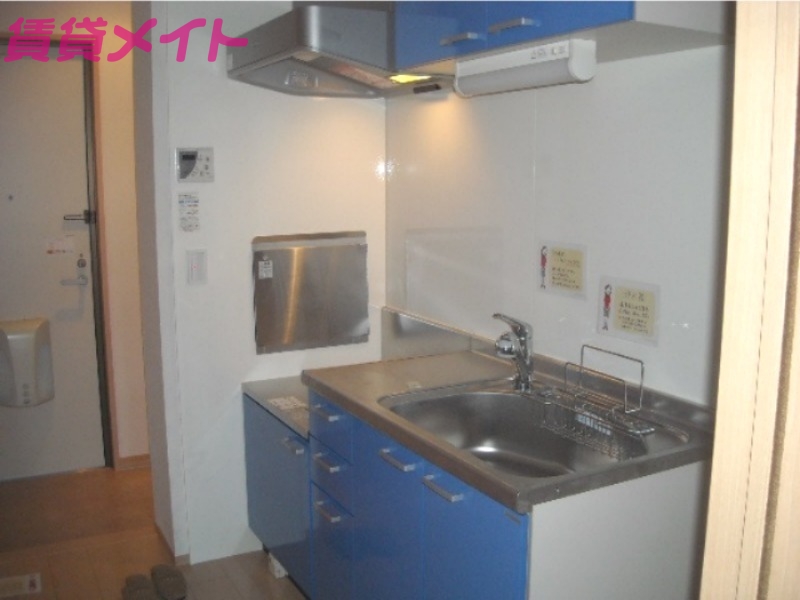 キッチン　同物件別室画像