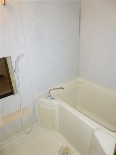 バス・シャワールーム　バス・トイレセパレートですよ☆