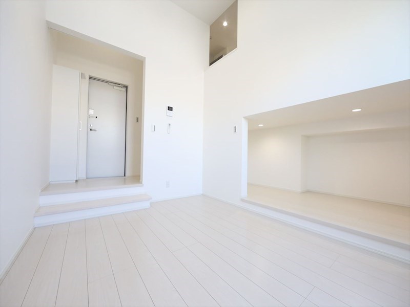 居室・リビング　洋室6帖　アンダーロフト4.8帖（収納にも寝室にも使えます）