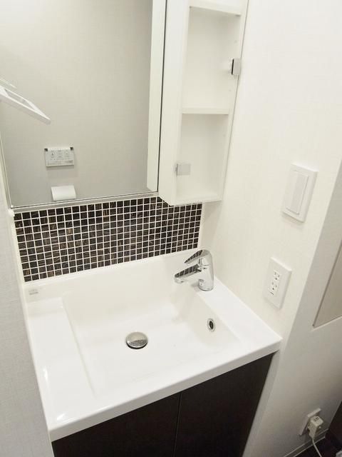 洗面設備　★独立洗面台で毎日の準備も楽ちん★