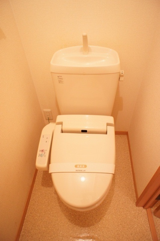 トイレ　図面と現状に相違がある場合には現状を優先