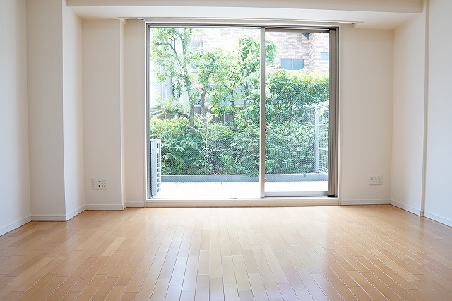 居室・リビング　内観1