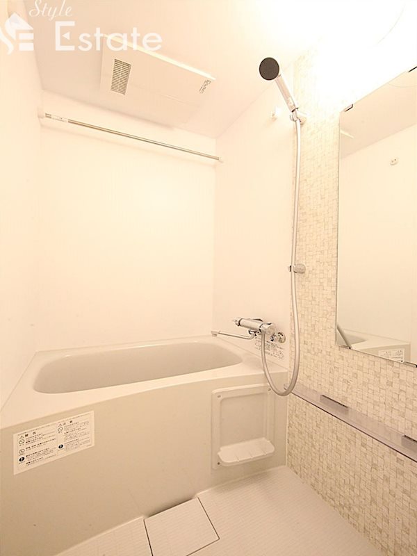 バス・シャワールーム　バスルーム