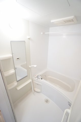 バス・シャワールーム　※同物件・同タイプの写真です。