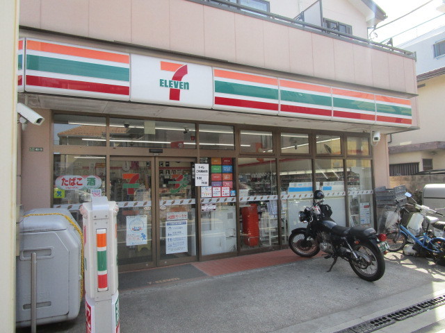 コンビニ　セブンイレブン世田谷松原5丁目店（コンビニ）まで377m