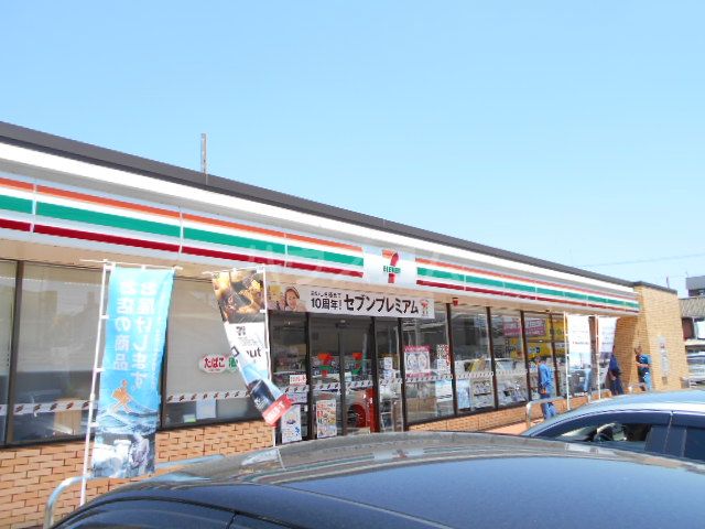 コンビニ　セブンイレブン名古屋野立町3丁目店（コンビニ）まで438m
