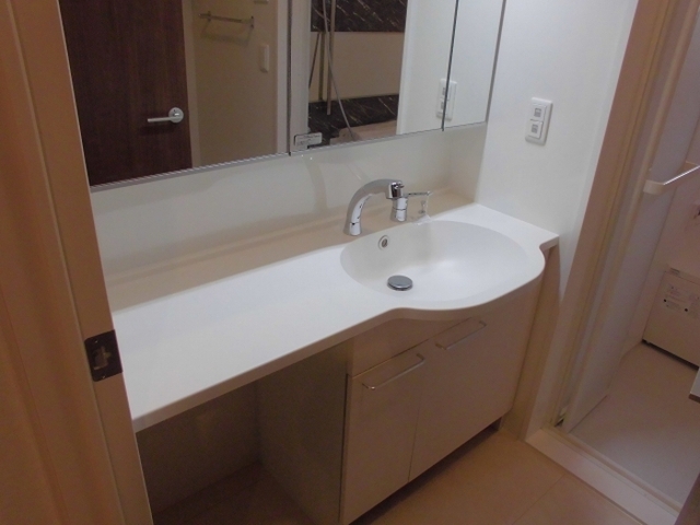 洗面設備　洗面化粧台