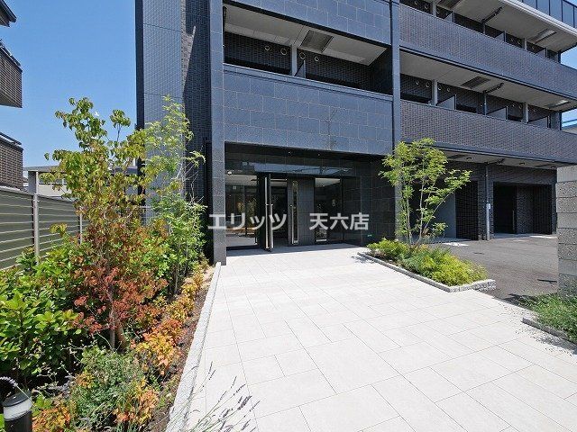 エントランス　エントランス