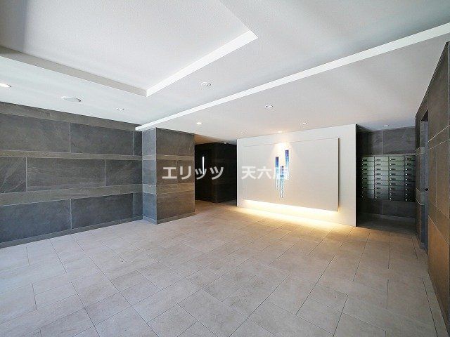 ロビー　エントランス