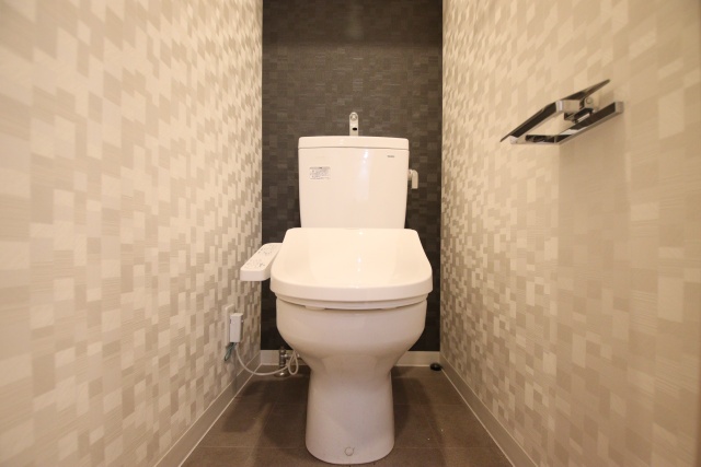 トイレ　※別室の参考写真の為、現況優先です。