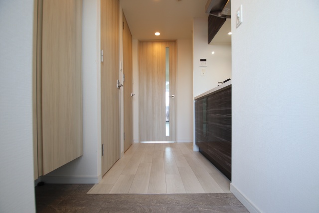 玄関　※別室の参考写真の為、現況優先です。