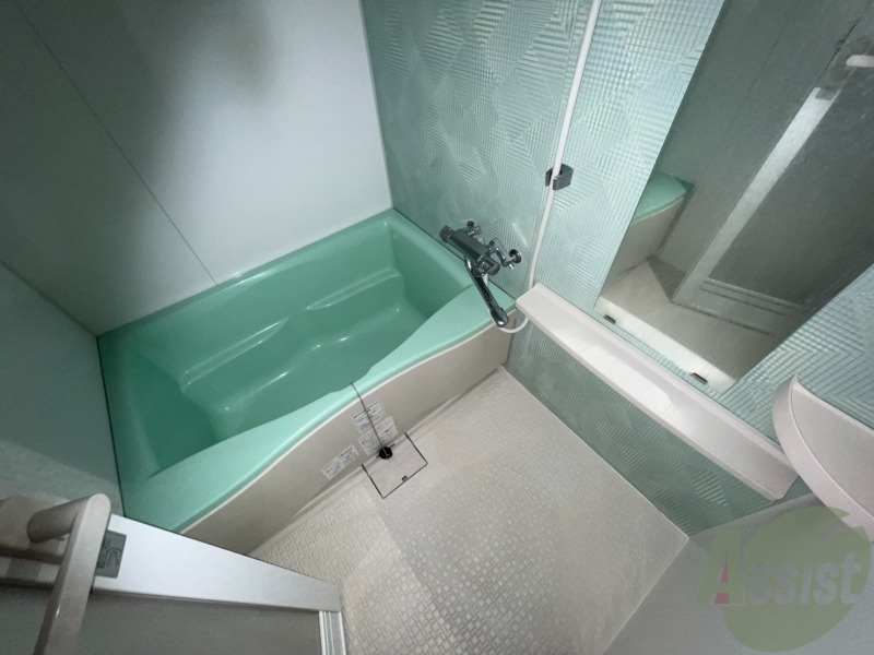 バス・シャワールーム　疲れた時はゆっくり湯船につかってみてはいかがでしょうか。