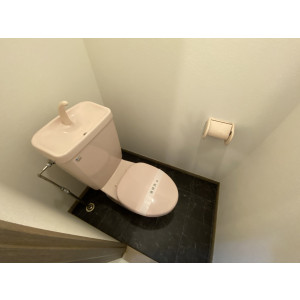 トイレ　ゆったりとした空間のトイレです