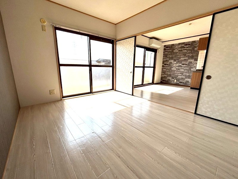 洗面設備　※同棟同型内観写真、現状優先となります。